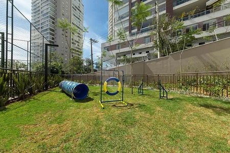 Apartamento para alugar com 230m², 3 quartos e 4 vagaspet space