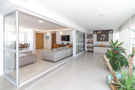 Apartamento para alugar com 230m², 3 quartos e 4 vagasVaranda da Sala