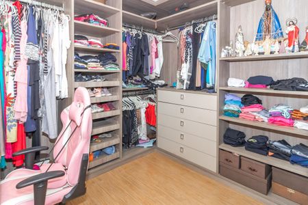 Apartamento para alugar com 230m², 3 quartos e 4 vagasCloset da suíte 1