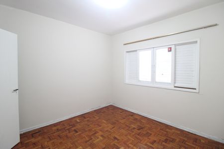 Casa à venda com 3 quartos, 150m² em Vila Campo Grande, São Paulo