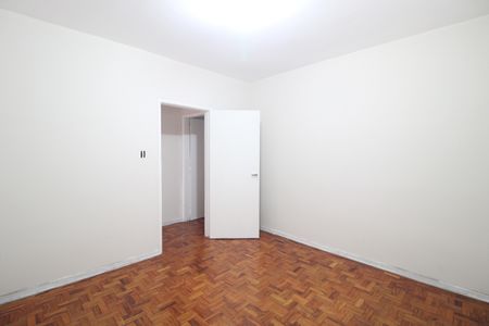 Casa à venda com 3 quartos, 150m² em Vila Campo Grande, São Paulo