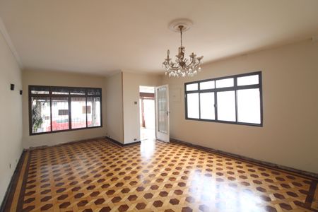 Casa à venda com 3 quartos, 150m² em Vila Campo Grande, São Paulo