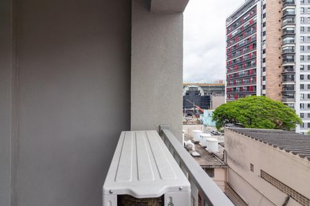 Studio à venda com 24m², 1 quarto e sem vaga Studio à venda com 24m², 1 quarto e sem vagaSacada