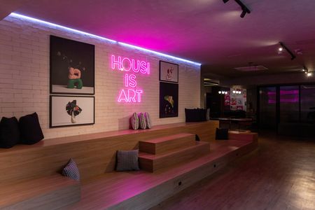 Studio à venda com 24m², 1 quarto e sem vaga Studio à venda com 24m², 1 quarto e sem vagaLounge