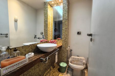 Apartamento à venda com 198m², 4 quartos e 2 vagasLavabo