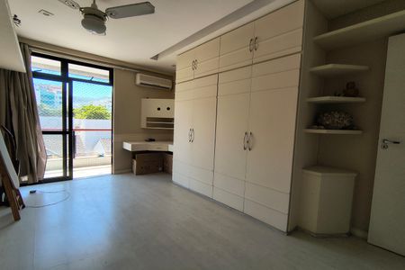 Apartamento à venda com 198m², 4 quartos e 2 vagasQuarto 1