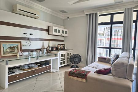 Apartamento à venda com 198m², 4 quartos e 2 vagasSala 2