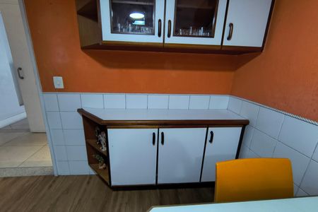 Apartamento à venda com 198m², 4 quartos e 2 vagasCozinha