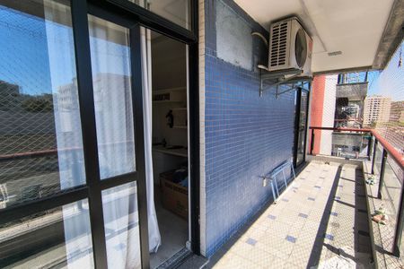 Apartamento à venda com 198m², 4 quartos e 2 vagasVaranda da Suite 2 e do Quarto 1