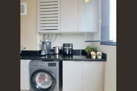 Apartamento à venda com 49m², 2 quartos e 1 vaga Apartamento à venda com 49m², 2 quartos e 1 vagaÁrea de Serviço