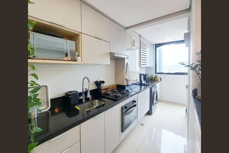 Apartamento à venda com 49m², 2 quartos e 1 vaga Apartamento à venda com 49m², 2 quartos e 1 vagaCozinha