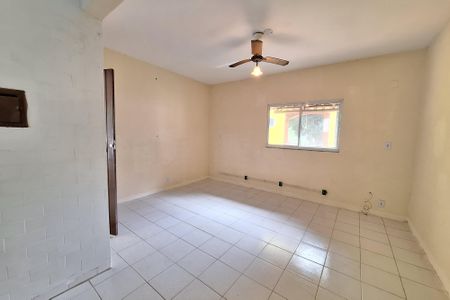 Sala de casa para alugar com 2 quartos, 120m² em Jardim Primavera, Duque de Caxias