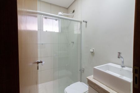 Casa à venda com 125m², 3 quartos e 4 vagasBanheiro