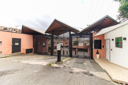 Casa de condomínio para alugar com 90m², 2 quartos e 4 vagas Casa de condomínio para alugar com 90m², 2 quartos e 4 vagasFachada