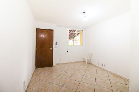 Casa de condomínio para alugar com 90m², 2 quartos e 4 vagas Casa de condomínio para alugar com 90m², 2 quartos e 4 vagasSala