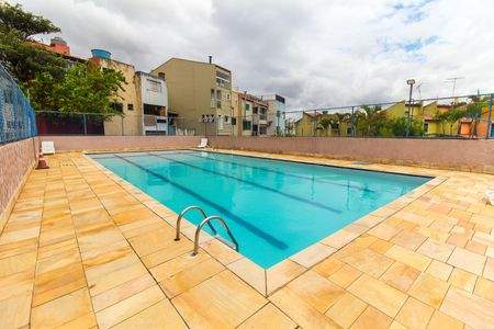 Casa de condomínio para alugar com 90m², 2 quartos e 4 vagas Casa de condomínio para alugar com 90m², 2 quartos e 4 vagasÁrea comum - Piscina