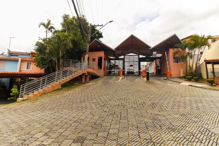 Casa de condomínio para alugar com 90m², 2 quartos e 4 vagas Casa de condomínio para alugar com 90m², 2 quartos e 4 vagasEntrada