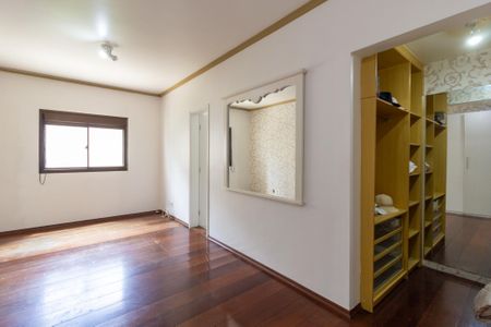 Apartamento à venda com 156m², 3 quartos e 2 vagasSuíte 1
