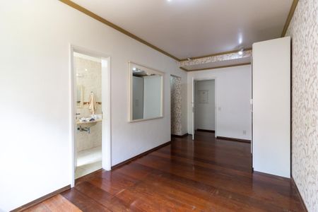 Apartamento à venda com 156m², 3 quartos e 2 vagasSuíte 1