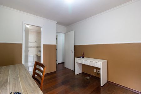 Apartamento à venda com 156m², 3 quartos e 2 vagasSuíte 2
