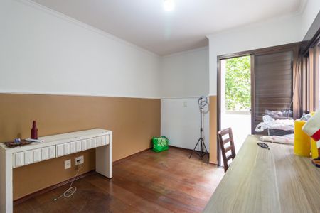 Apartamento à venda com 156m², 3 quartos e 2 vagasSuíte 2