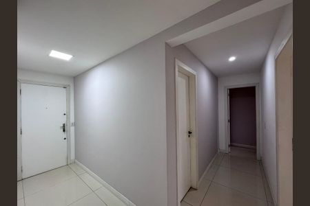 Apartamento à venda com 177m², 3 quartos e 3 vagasCorredor