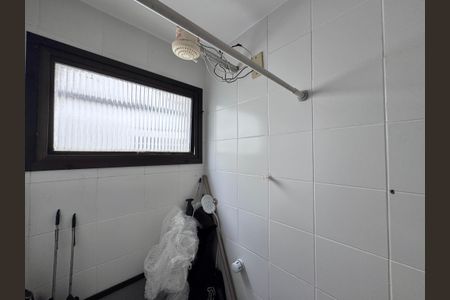 Apartamento à venda com 177m², 3 quartos e 3 vagas Cozinha e Área de Serviço - Banheiro