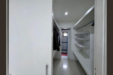 Apartamento à venda com 177m², 3 quartos e 3 vagasSuíte 2 - Closet