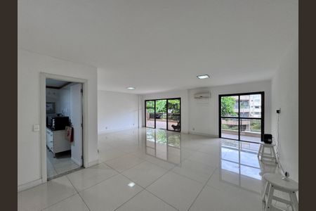 Sala de apartamento para alugar com 3 quartos, 177m² em Recreio dos Bandeirantes, Rio de Janeiro
