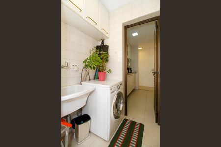 Apartamento à venda com 63m², 2 quartos e 2 vagasÁrea de Serviço