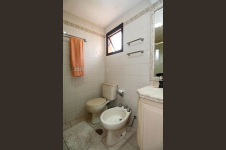 Apartamento à venda com 63m², 2 quartos e 2 vagasBanheiro da Suíte