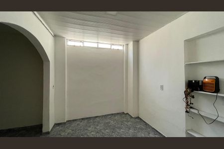 Apartamento para alugar com 98m², 3 quartos e sem vagaQuarto fundos