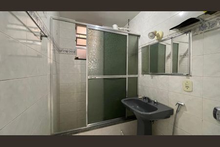 Apartamento para alugar com 98m², 3 quartos e sem vagaBanheiro