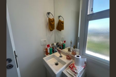 Apartamento à venda com 69m², 2 quartos e 2 vagasBanheiro da Suíte 2