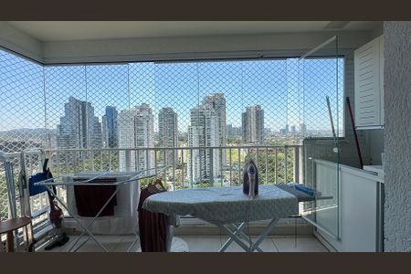 Apartamento à venda com 69m², 2 quartos e 2 vagasVaranda