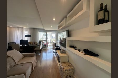 Apartamento à venda com 69m², 2 quartos e 2 vagasSala