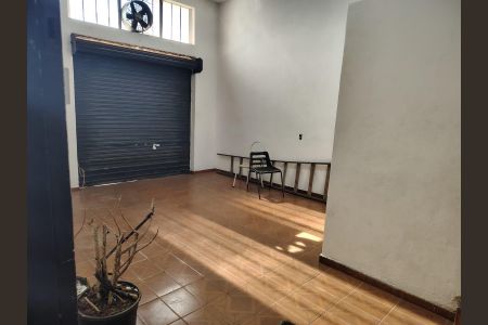 Casa à venda com 261m², 3 quartos e 1 vaga