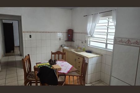 Casa à venda com 268m², 2 quartos e 2 vagas