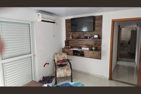 Casa à venda com 268m², 2 quartos e 2 vagas