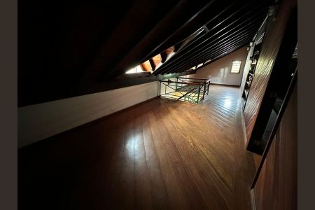 Casa à venda com 3 quartos, 347m² em Anhangabaú, Jundiaí