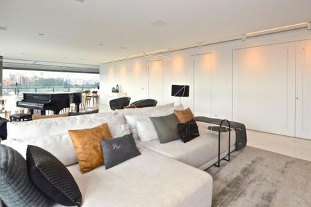 Apartamento à venda com 286m², 3 quartos e 4 vagas