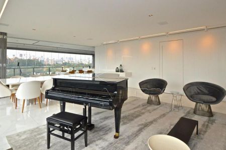 Apartamento à venda com 286m², 3 quartos e 4 vagas