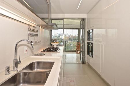 Apartamento à venda com 286m², 3 quartos e 4 vagas