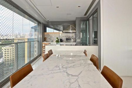 Apartamento à venda com 286m², 3 quartos e 4 vagas