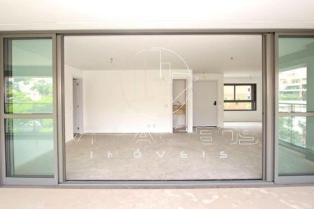 Apartamento à venda com 203m², 4 quartos e 3 vagas