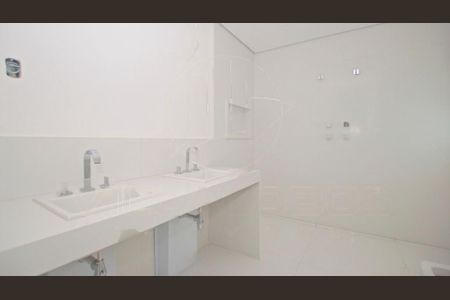 Apartamento à venda com 260m², 3 quartos e 3 vagas