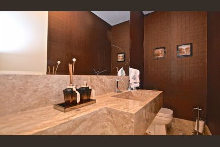 Casa à venda com 403m², 4 quartos e 6 vagas