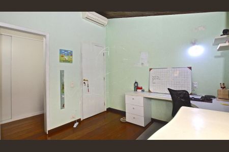 Casa à venda com 403m², 4 quartos e 6 vagas