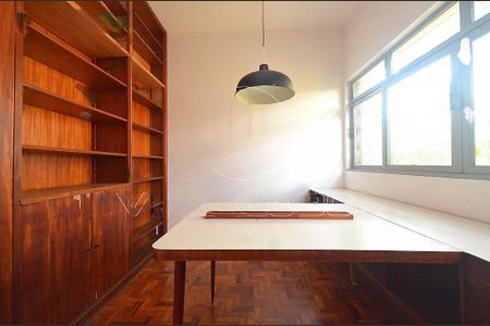 Casa à venda com 478m², 4 quartos e 5 vagas