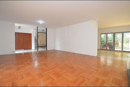 Casa à venda com 478m², 4 quartos e 5 vagas